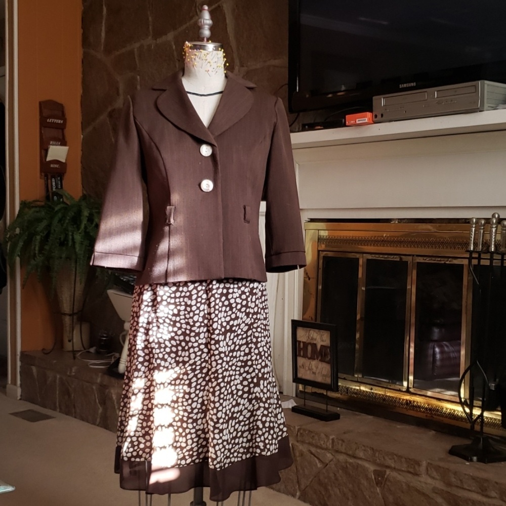 Women's 2 PC suit